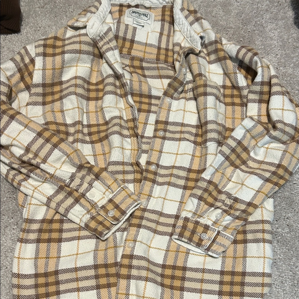 American Eagle Outfitters Cream and Brown Plaid Button-Up Shirt